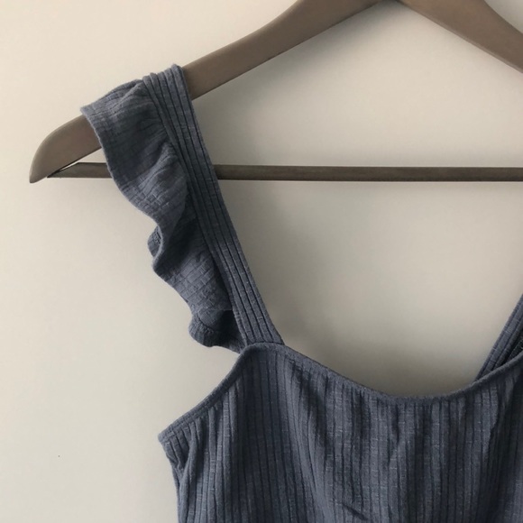 Ruffled Crop Top - Picture 5 of 6